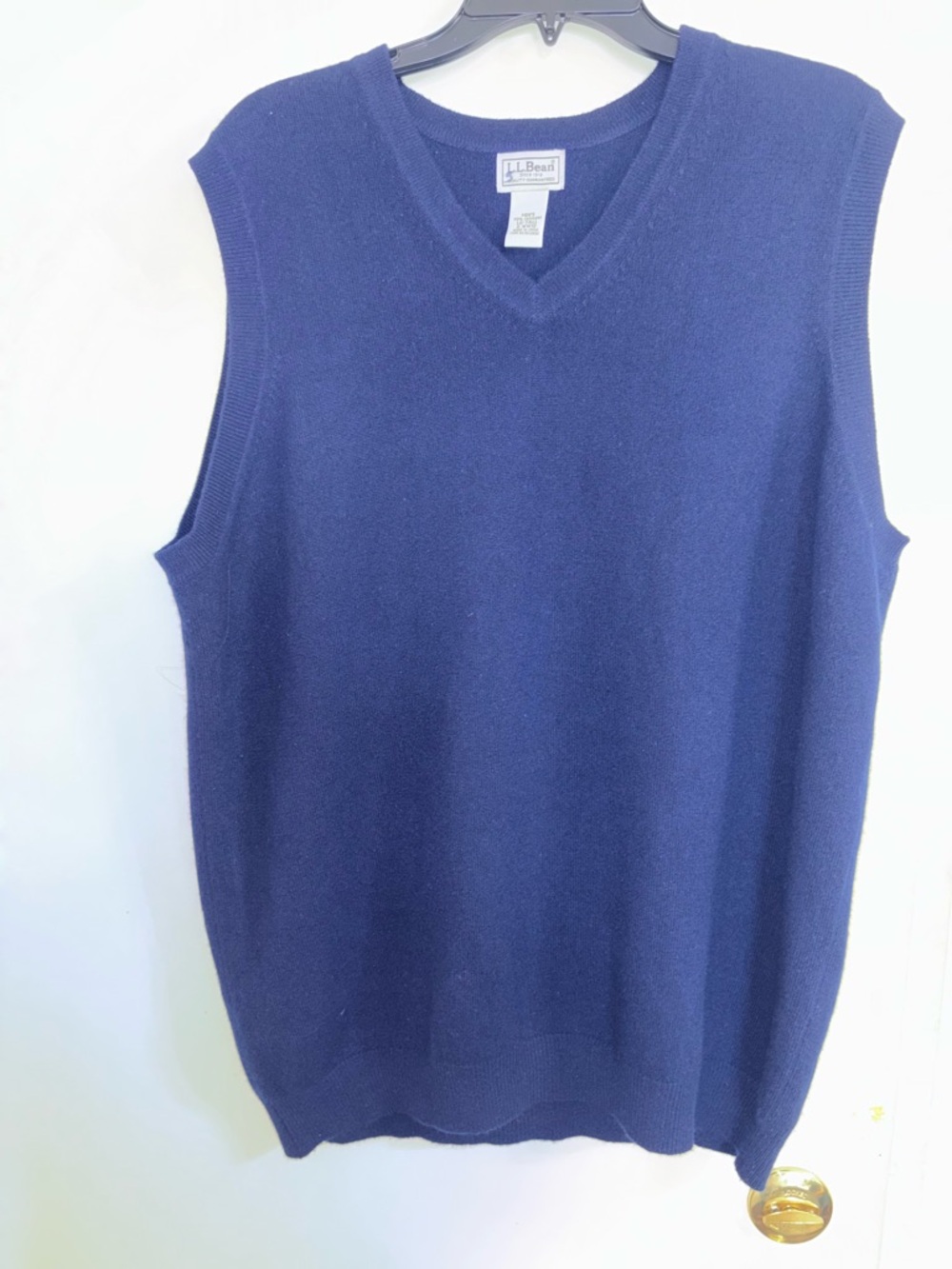 Vintage LL Bean V-neck sweater vest  100% Cashmere  Size Large Tall